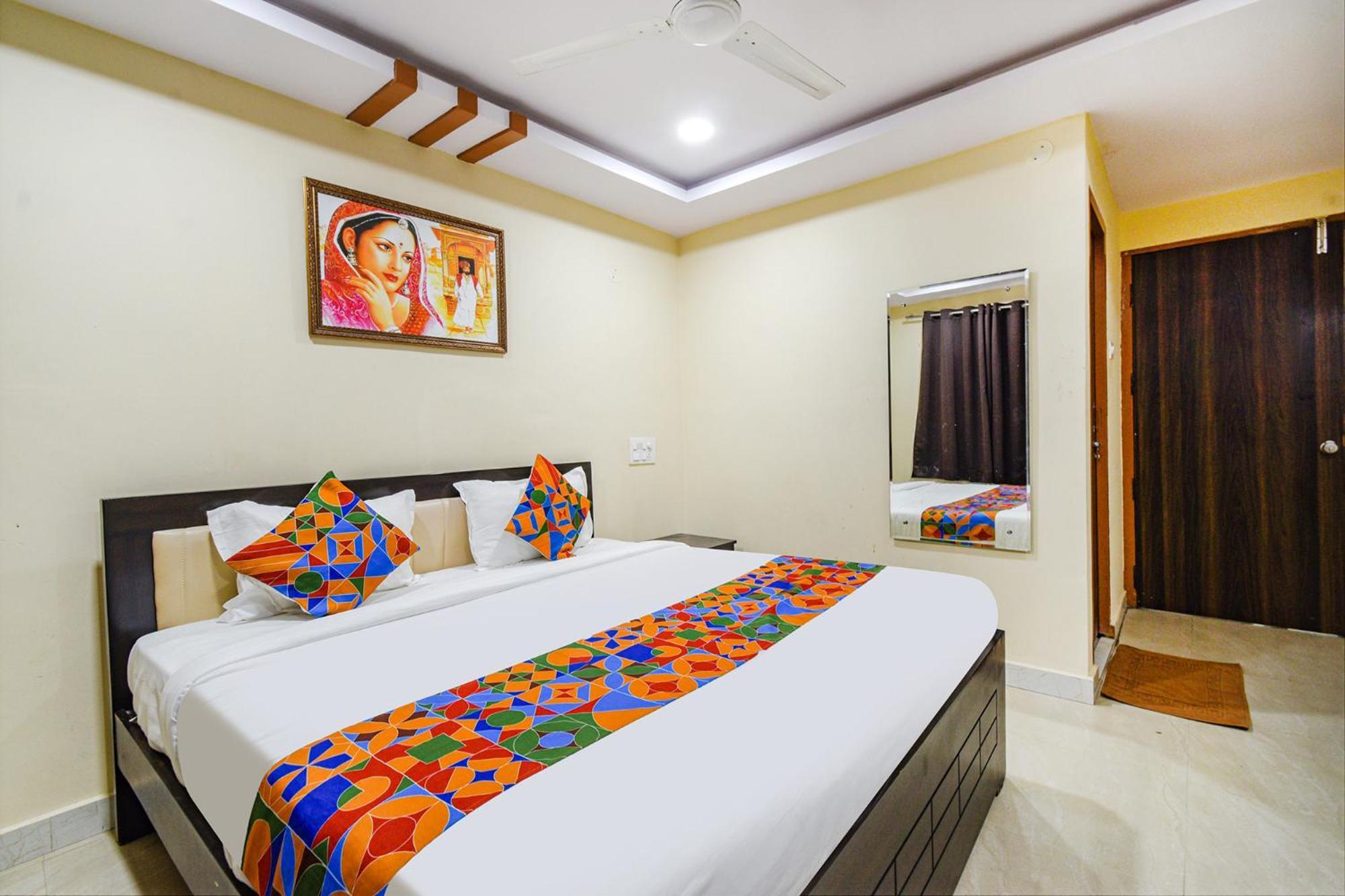 Hotel Fabhotel N Residency, Hitech - 350m From Yashoda Hospital, Hitech