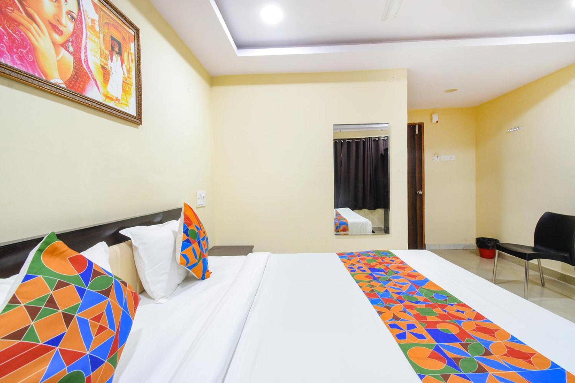 Fabhotel N Residency, Hitech - 350m From Yashoda Hospital, Hitech Hotel 3*